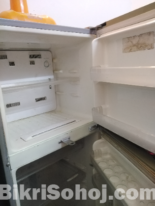 SAMSUNG NON FROST FRIGE